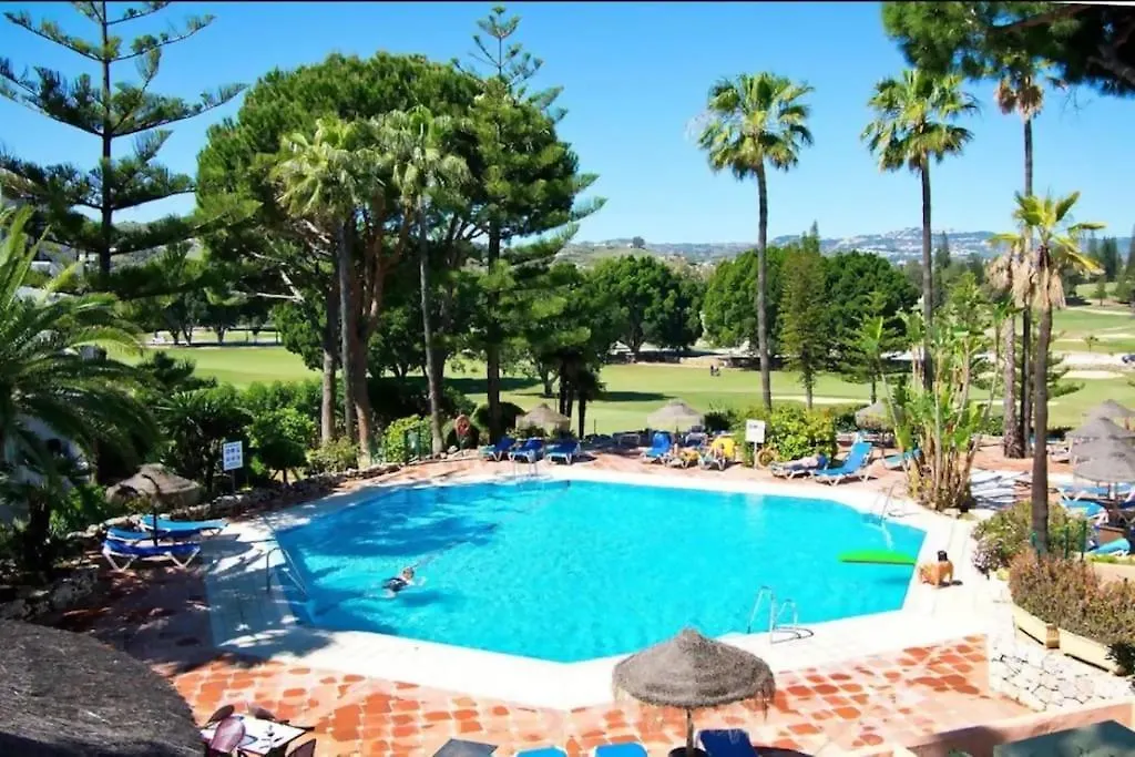 Flat In Matchroom Golf Pool Beach Fuengirola Spain