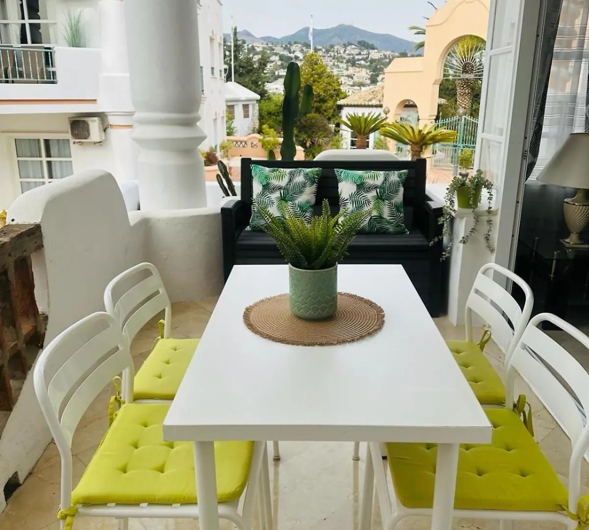 Flat In Matchroom Golf Pool Beach Fuengirola